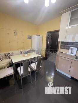 2-к квартира, вторичка, 71м2, 1/3 этаж