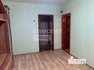2-к квартира, вторичка, 40м2, 1/4 этаж