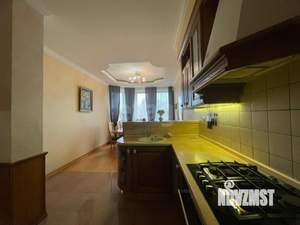 5-к квартира, вторичка, 227м2, 4/4 этаж