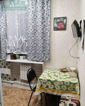 2-к квартира, вторичка, 42м2, 1/2 этаж