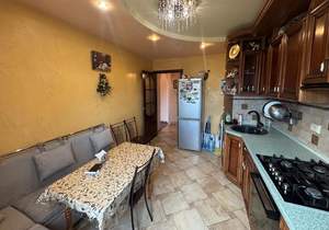 3-к квартира, вторичка, 68м2, 8/9 этаж