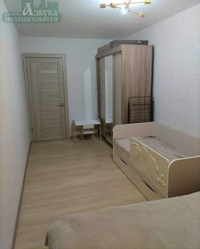 2-к квартира, вторичка, 43м2, 1/5 этаж