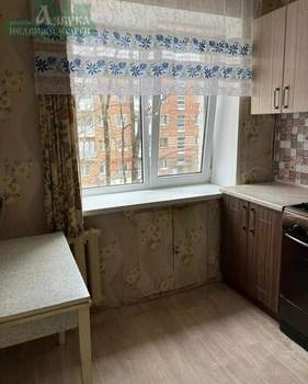 2-к квартира, вторичка, 42м2, 3/5 этаж