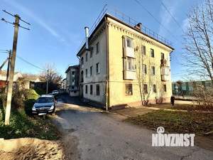 2-к квартира, вторичка, 60м2, 1/3 этаж