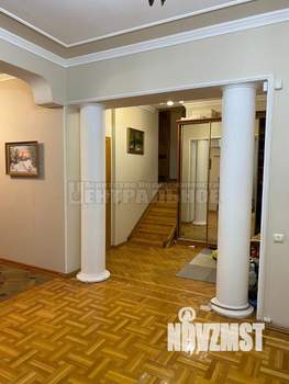 3-к квартира, вторичка, 102м2, 2/3 этаж