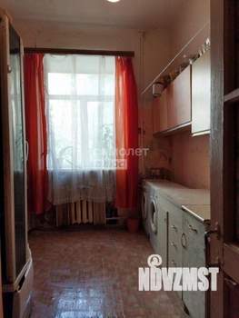 3-к квартира, вторичка, 57м2, 1/4 этаж