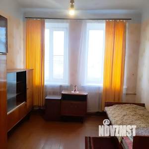 3-к квартира, вторичка, 64м2, 1/2 этаж