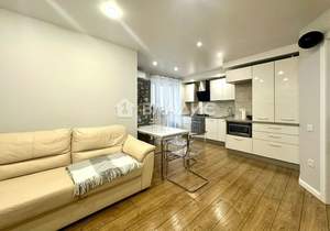 2-к квартира, вторичка, 68м2, 1/10 этаж