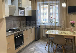 2-к квартира, вторичка, 70м2, 4/10 этаж