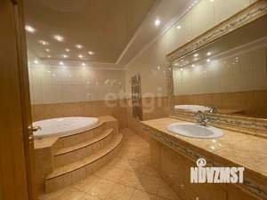 5-к квартира, вторичка, 227м2, 4/4 этаж