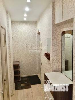 2-к квартира, вторичка, 44м2, 1/4 этаж