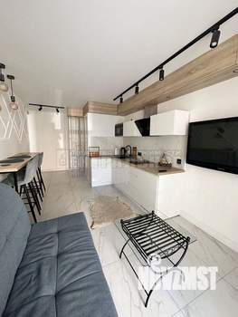 1-к квартира, вторичка, 60м2, 1/10 этаж