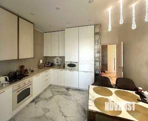 2-к квартира, вторичка, 67м2, 10/10 этаж
