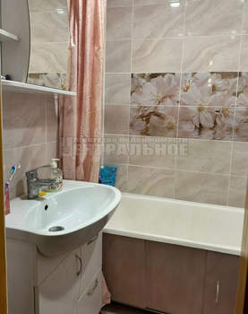 3-к квартира, вторичка, 65м2, 2/10 этаж