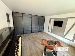 3-к квартира, вторичка, 72м2, 1/5 этаж