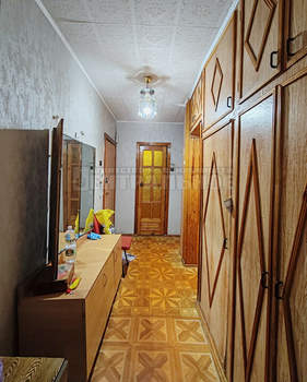 2-к квартира, вторичка, 52м2, 1/9 этаж