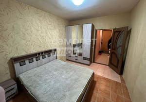 2-к квартира, вторичка, 42м2, 1/2 этаж