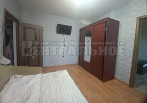 2-к квартира, вторичка, 43м2, 1/1 этаж