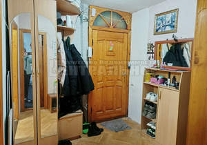 3-к квартира, вторичка, 62м2, 1/5 этаж