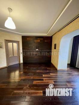 3-к квартира, вторичка, 110м2, 3/5 этаж