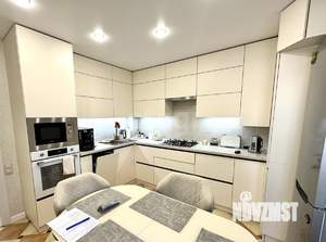 3-к квартира, вторичка, 76м2, 1/10 этаж