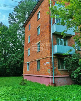 2-к квартира, вторичка, 44м2, 1/4 этаж
