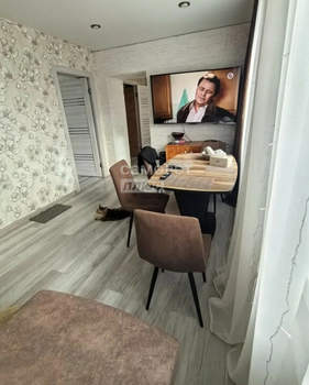 3-к квартира, вторичка, 52м2, 1/1 этаж