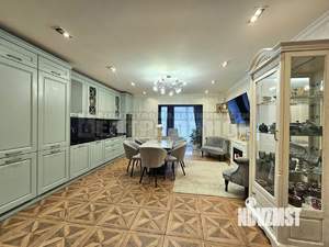 3-к квартира, вторичка, 100м2, 2/9 этаж