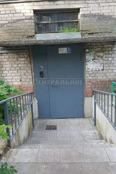 2-к квартира, вторичка, 43м2, 1/5 этаж