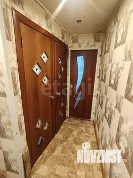 2-к квартира, вторичка, 42м2, 1/5 этаж