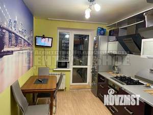 2-к квартира, вторичка, 63м2, 1/10 этаж