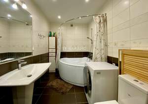 4-к квартира, вторичка, 120м2, 4/6 этаж