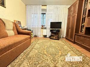 2-к квартира, вторичка, 52м2, 1/9 этаж