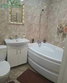 1-к квартира, вторичка, 53м2, 1/10 этаж