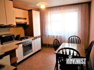 2-к квартира, вторичка, 68м2, 8/10 этаж