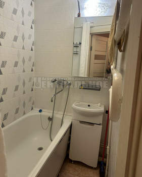 3-к квартира, вторичка, 52м2, 5/5 этаж