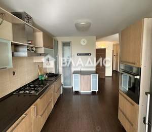 2-к квартира, вторичка, 71м2, 10/10 этаж