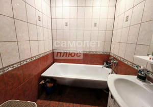 2-к квартира, вторичка, 63м2, 2/10 этаж