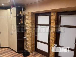 2-к квартира, вторичка, 63м2, 1/10 этаж