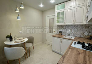 2-к квартира, вторичка, 56м2, 8/9 этаж