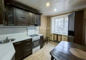 4-к квартира, вторичка, 74м2, 8/9 этаж