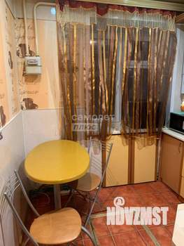 2-к квартира, вторичка, 40м2, 1/4 этаж