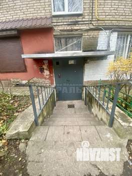 2-к квартира, вторичка, 43м2, 1/5 этаж