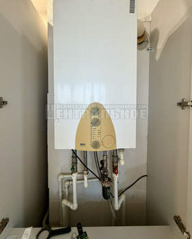 2-к квартира, вторичка, 62м2, 4/10 этаж