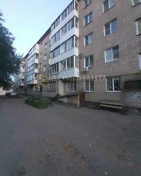 3-к квартира, вторичка, 53м2, 5/5 этаж