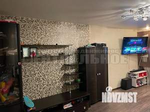 2-к квартира, вторичка, 63м2, 1/10 этаж