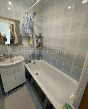 2-к квартира, вторичка, 45м2, 5/5 этаж